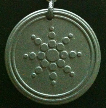 Quantum Scalar Pendant